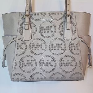 Michael Kors tote